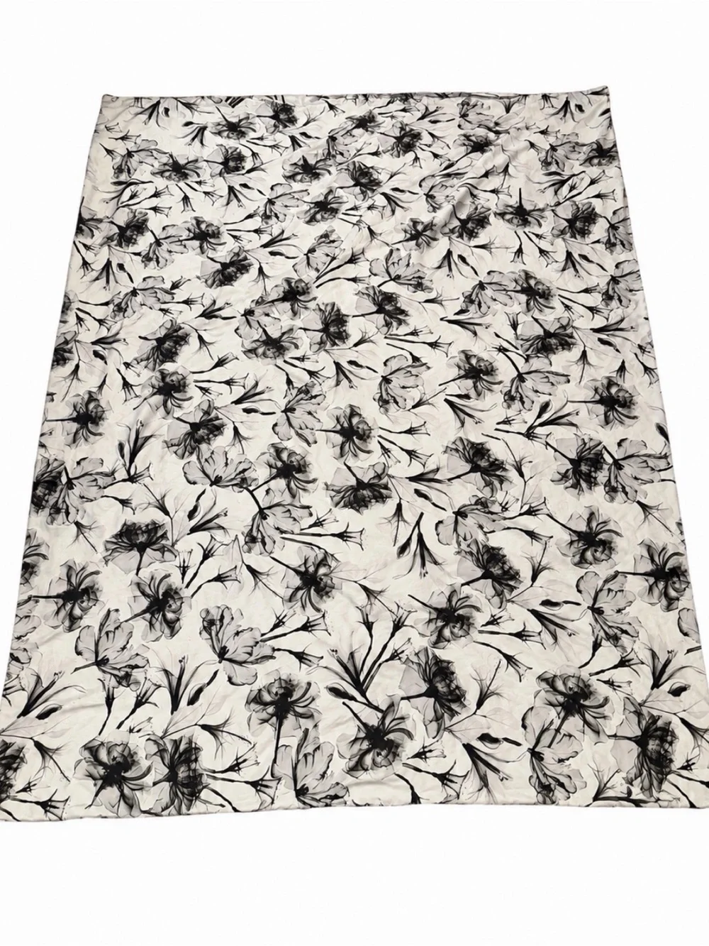 Monique Lhuillier x Pottery Barn Teen Shadow Floral Twin Duvet Cover